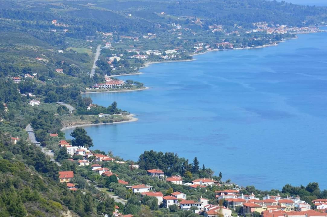 مولا كاليفا Leonidas Apartments And Suites المظهر الخارجي الصورة